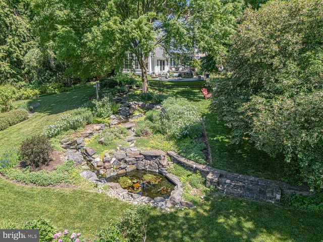 230 S RIDLEY CREEK RD, Media, PA 19063