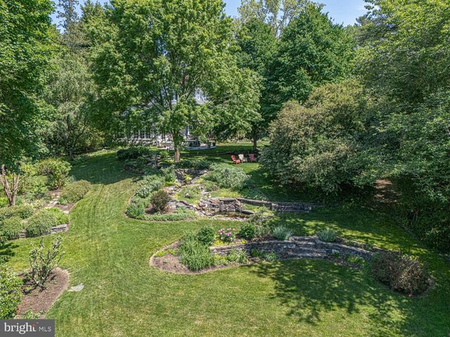 230 S RIDLEY CREEK RD, Media, PA 19063