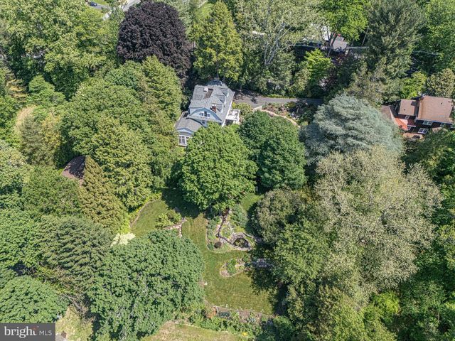 230 S RIDLEY CREEK RD, Media, PA 19063