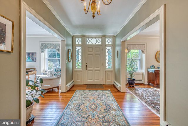 230 S RIDLEY CREEK RD, Media, PA 19063