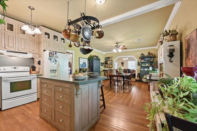 2115 E 17th Place, Tulsa, OK 74104