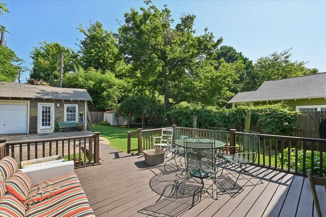 2115 E 17th Place, Tulsa, OK 74104