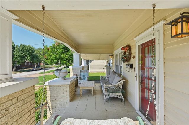 2115 E 17th Place, Tulsa, OK 74104