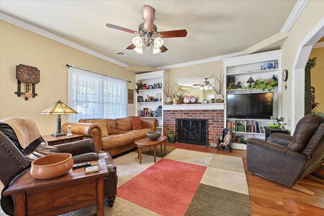2115 E 17th Place, Tulsa, OK 74104