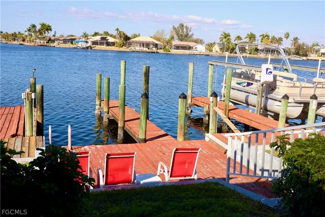 147 SW 47th TER 1, Cape Coral, FL 33914