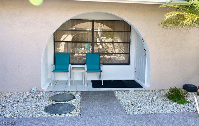 147 SW 47th TER 1, Cape Coral, FL 33914