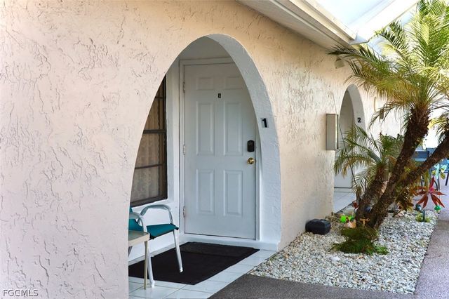 147 SW 47th TER 1, Cape Coral, FL 33914