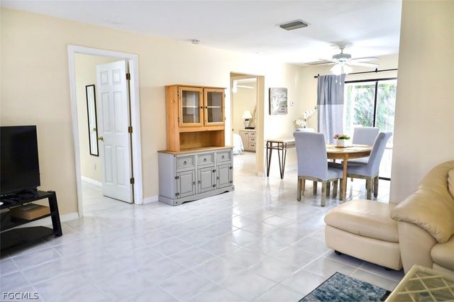 147 SW 47th TER 1, Cape Coral, FL 33914