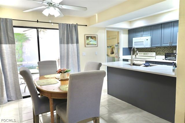 147 SW 47th TER 1, Cape Coral, FL 33914