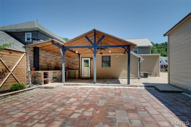 1109 Fulton Avenue, Hannibal, MO 63401