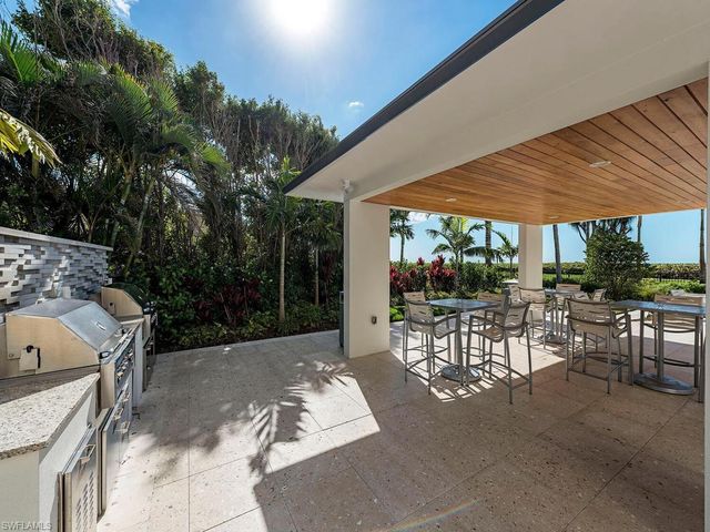 4051 Gulf Shore BLVD N 805, Naples, FL 34103