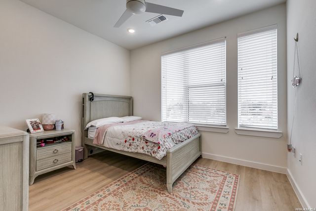 719 E Locust St Unit 4110, San Antonio, TX 78212