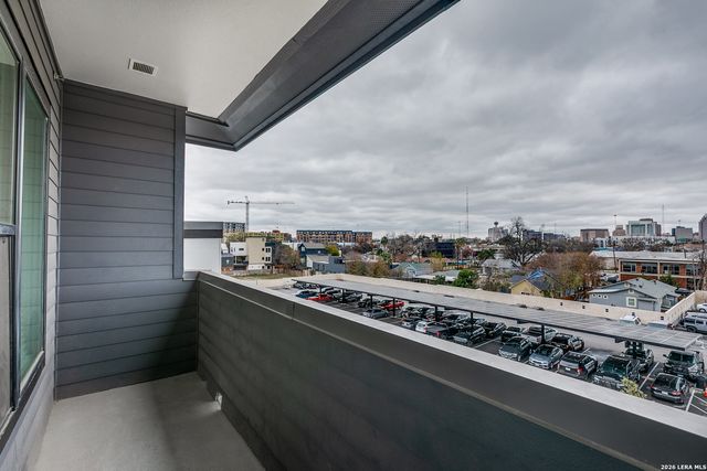 719 E Locust St Unit 4110, San Antonio, TX 78212