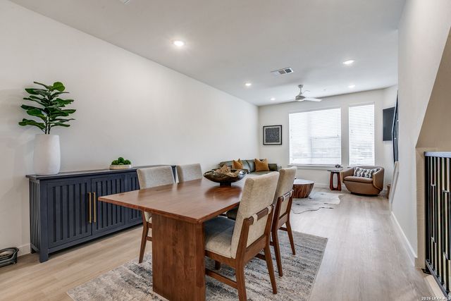 719 E Locust St Unit 4110, San Antonio, TX 78212