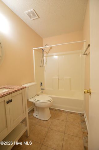 109 Live Oak Court, Midway Park, NC 28544