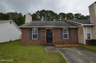 109 Live Oak Court, Midway Park, NC 28544