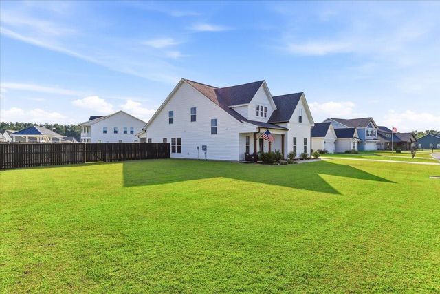 105 Edisto Crossing Court, Ridgeville, SC 29472