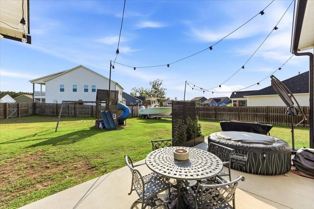 105 Edisto Crossing Court, Ridgeville, SC 29472