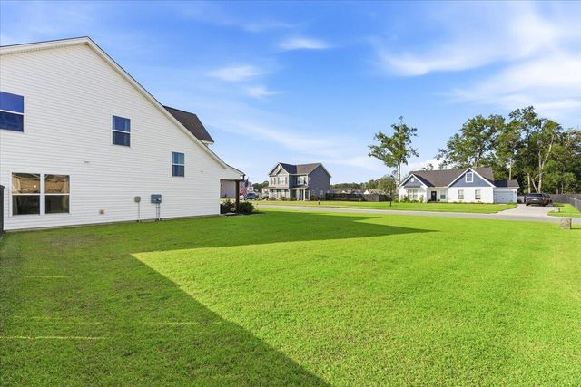 105 Edisto Crossing Court, Ridgeville, SC 29472