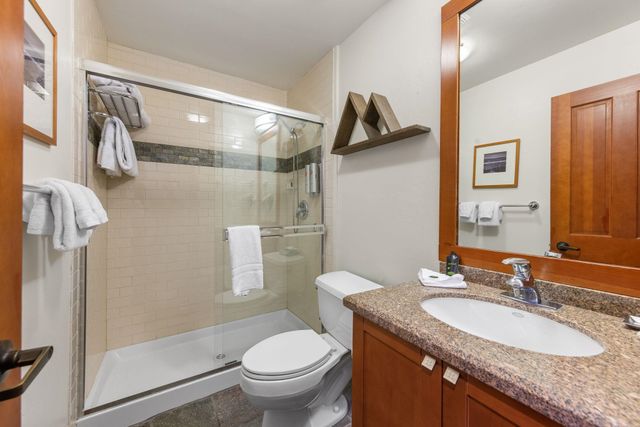 1985 Olympic Valley Rd Unit 216 2-216, Olympic Valley, CA 96146