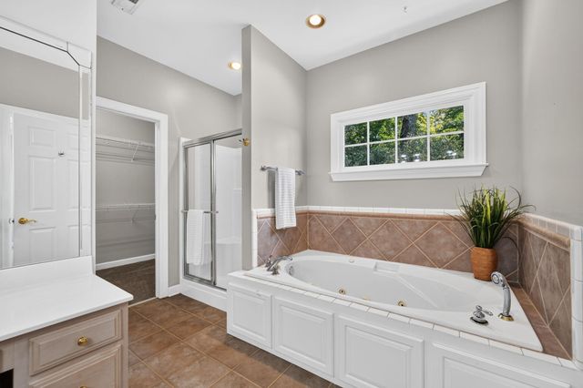 2521 Heron Cove Lane, Soddy Daisy, TN 37379