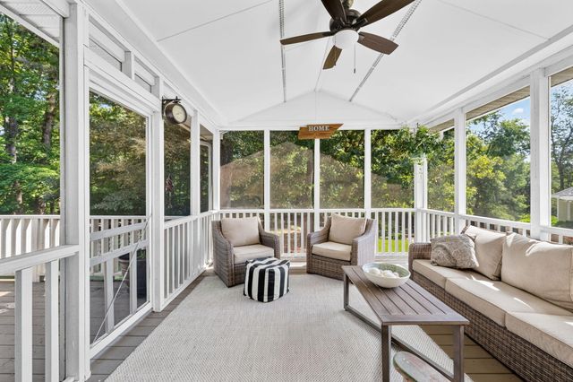 2521 Heron Cove Lane, Soddy Daisy, TN 37379