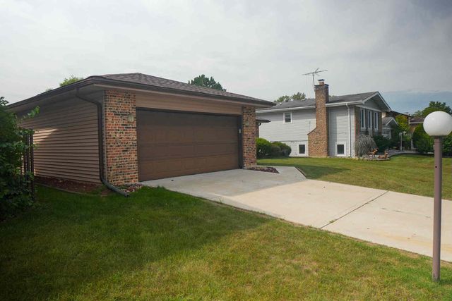 3103 Smoke Tree Court, Hazel Crest, IL 60429