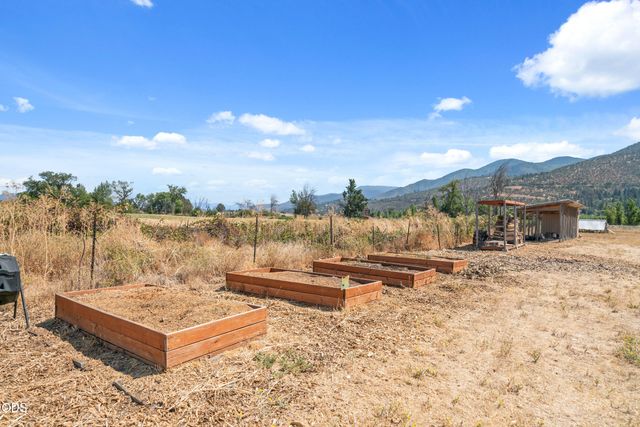 728 W Valley View, Ashland, OR 97520