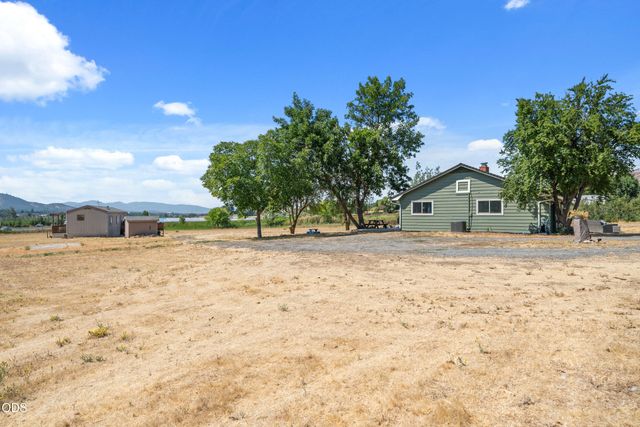 728 W Valley View, Ashland, OR 97520