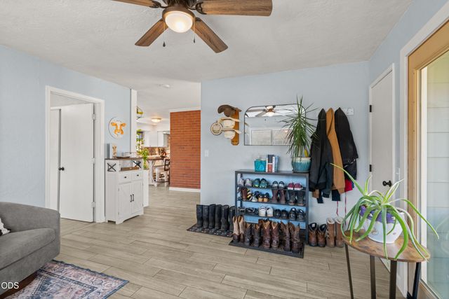 728 W Valley View, Ashland, OR 97520