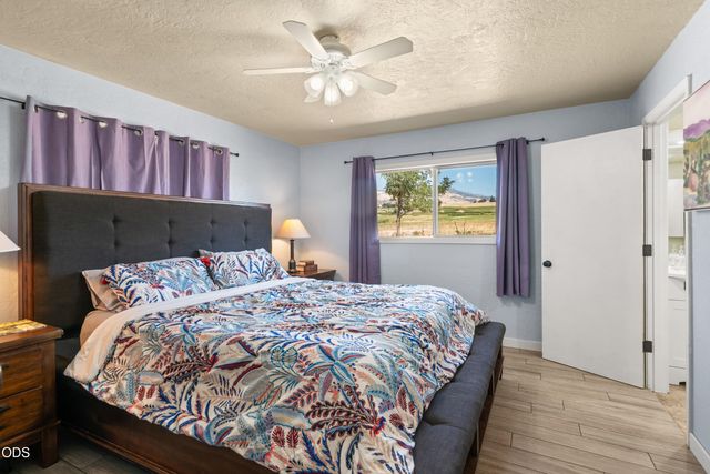 728 W Valley View, Ashland, OR 97520