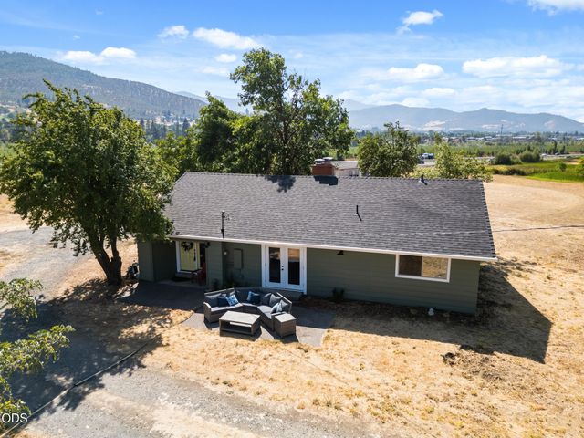 728 W Valley View, Ashland, OR 97520