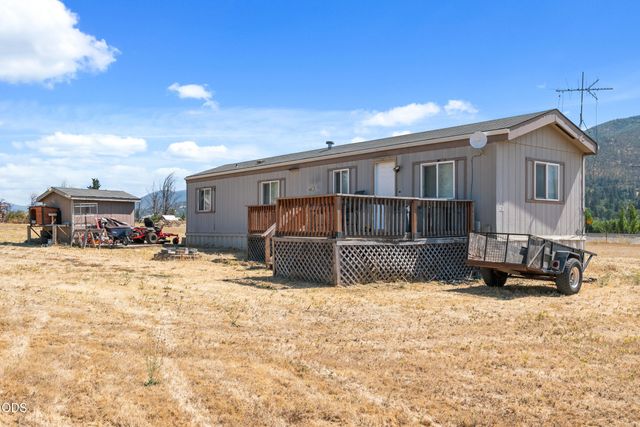 728 W Valley View, Ashland, OR 97520