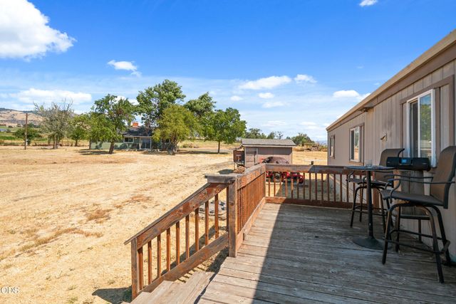 728 W Valley View, Ashland, OR 97520