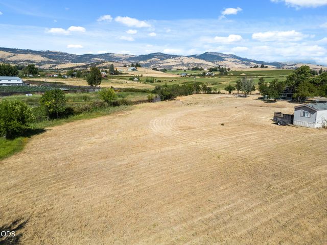 728 W Valley View, Ashland, OR 97520