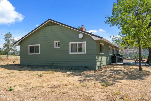 728 W Valley View, Ashland, OR 97520