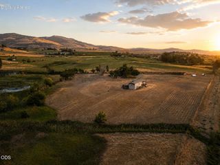 728 W Valley View, Ashland, OR 97520