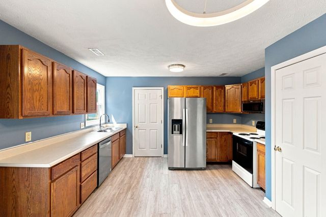 1144 Southpoint Drive, Georgetown, KY 40324