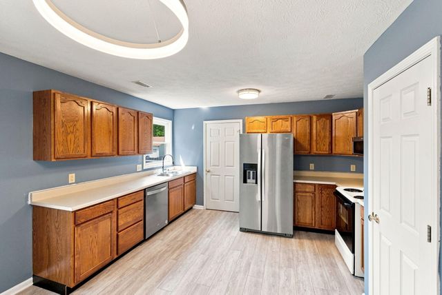 1144 Southpoint Drive, Georgetown, KY 40324