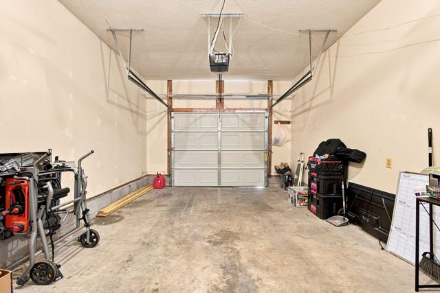 1144 Southpoint Drive, Georgetown, KY 40324