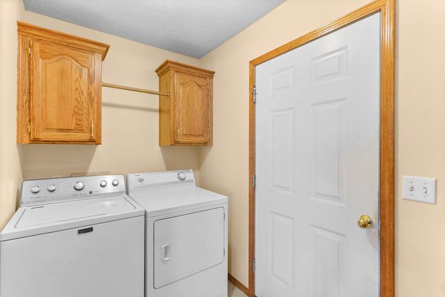 204 N Meadow Street, Nixa, MO 65714