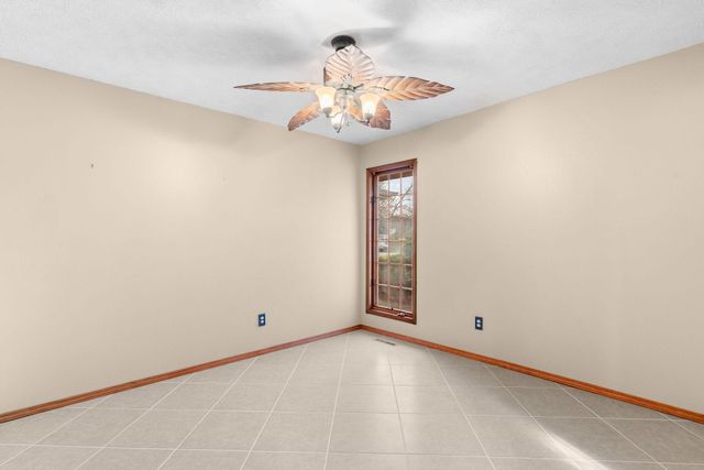 204 N Meadow Street, Nixa, MO 65714