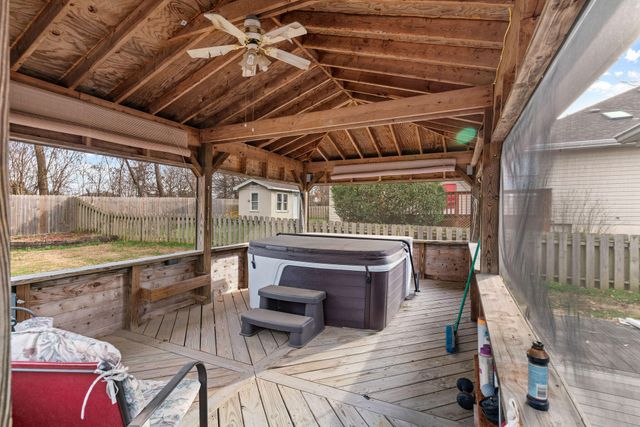 204 N Meadow Street, Nixa, MO 65714