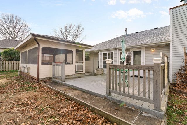 204 N Meadow Street, Nixa, MO 65714