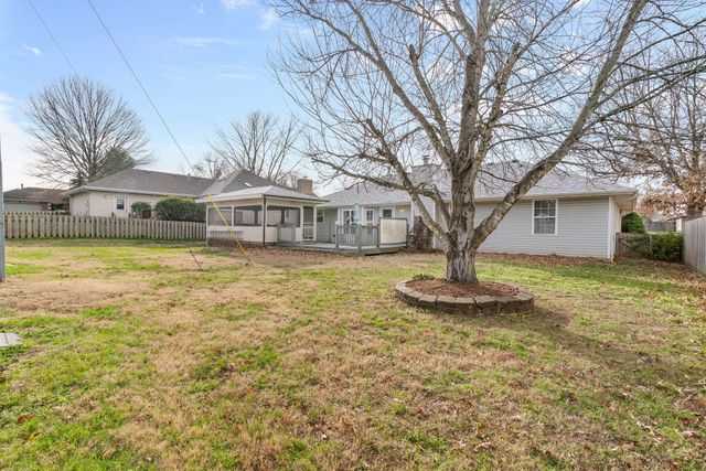 204 N Meadow Street, Nixa, MO 65714