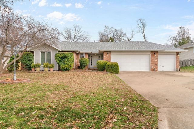 204 N Meadow Street, Nixa, MO 65714