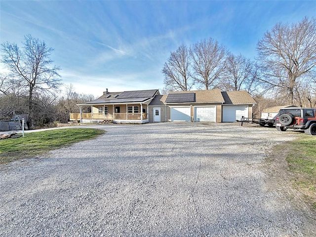 456 NW 151st Road, Clinton, MO 64735