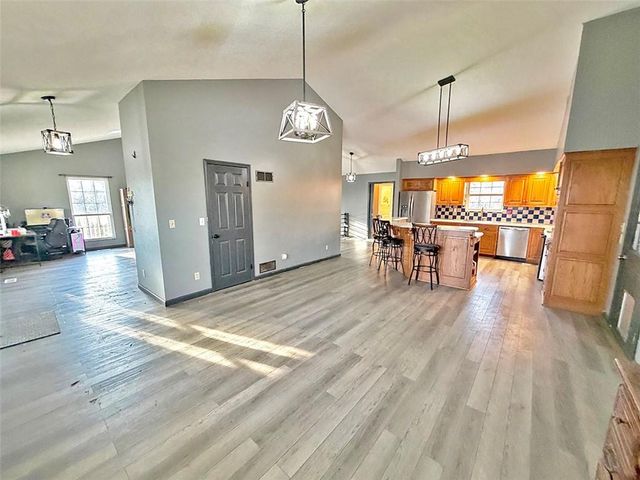 456 NW 151st Road, Clinton, MO 64735