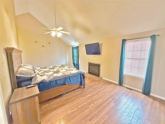 456 NW 151st Road, Clinton, MO 64735