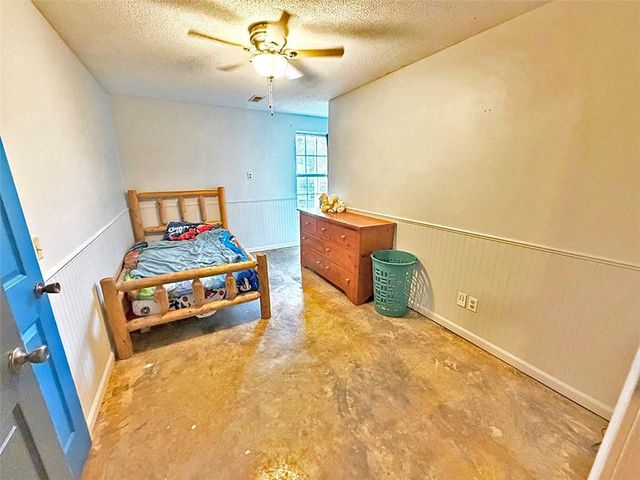 456 NW 151st Road, Clinton, MO 64735